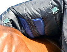 Load image into Gallery viewer, WeatherBeeta ComFiTec Plus Dynamic II Detach-A-Neck Medium/Lite