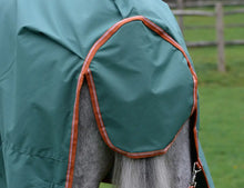 Load image into Gallery viewer, WeatherBeeta ComFiTec Tyro Combo Neck Medium Turnout 200g