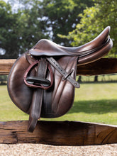 Load image into Gallery viewer, LeMieux Vector Control Stirrup Auburn