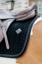 Load image into Gallery viewer, Kentucky Horsewear Saddle Pad Velvet Pearls Jumping