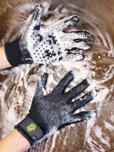 Load image into Gallery viewer, LeMieux Hands On Glove Medium