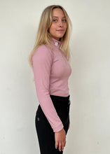Load image into Gallery viewer, Epico Equestrian Base Layer Blush
