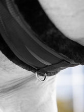 Load image into Gallery viewer, LeMieux Fleece Lined Anatomic Girth Black/Black