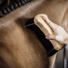 Load image into Gallery viewer, Grooming Deluxe Body Brush Middle Hard