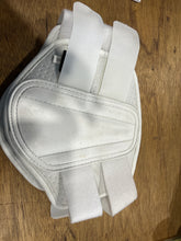 Load image into Gallery viewer, Shires White Brushing Boots Small
