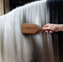 Load image into Gallery viewer, Smart Grooming Mane and Tail Brush
