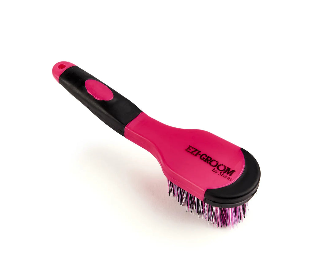 Shires EZI-GROOM Grip Bucket Brush