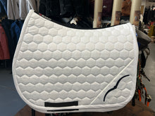 Load image into Gallery viewer, Animo Wenro 25T-Flash Jumping Saddle Pad Bianco White
