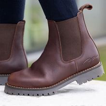 Load image into Gallery viewer, Dy’on Chelsea Boots

