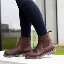 Load image into Gallery viewer, Dy’on Chelsea Boots
