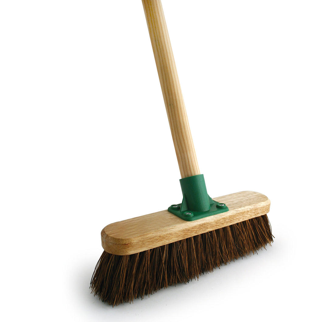 Bentley Brushes Broom Varnished Bassine 11