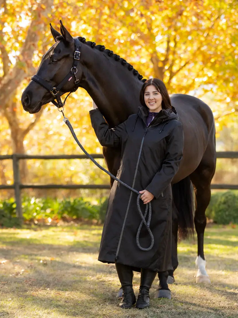 Sloan Rider Robe LeMieux All Elements Robe Black – Horse & Rider Equestrian Retailer