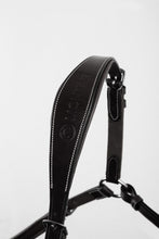 Load image into Gallery viewer, Montar Papillon Organic Tanned Breastplate with Martingale Black
