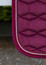 Load image into Gallery viewer, Mattes AW21 Velvet Eurofit Crystal Jump Pad Burgundy
