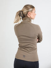 Load image into Gallery viewer, Uhip Merino Half Zip Base Layer Gold Champagne
